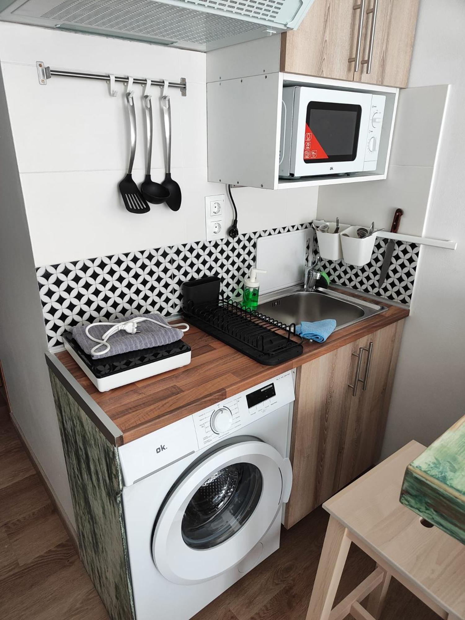 Khors Apartment Малага Екстериор снимка